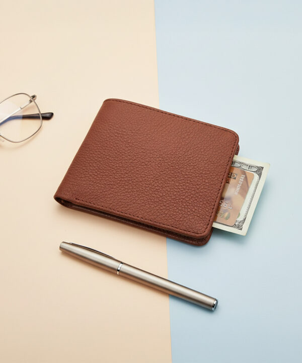 Grain Leather Bi-Fold Wallet for Men - Warm Brown